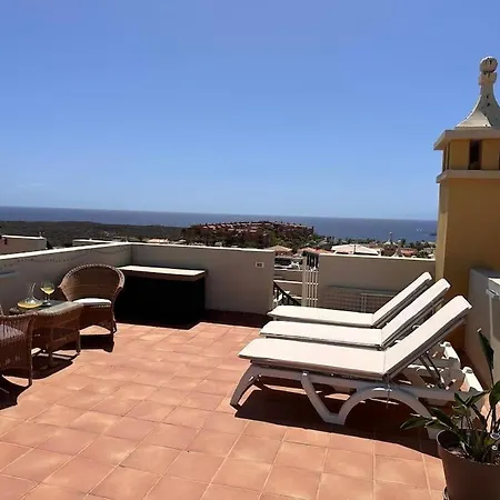 Cosy Rooftop Terrace Apartment