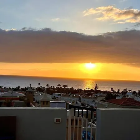 Cosy Rooftop Terrace