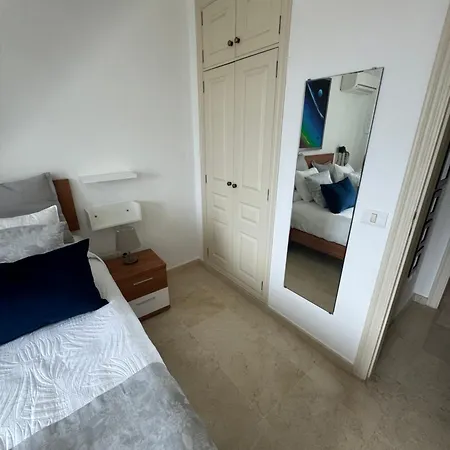 Cosy Rooftop Terrace