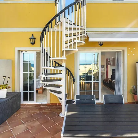 Cosy Rooftop Terrace Appartamento *