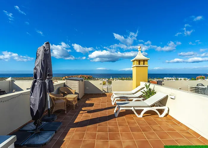 Cosy Rooftop Terrace