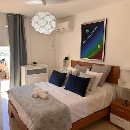 Cosy Rooftop Terrace Apartman *