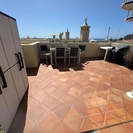 Cosy Rooftop Terrace Apartman *