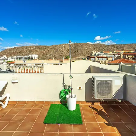 Cosy Rooftop Terrace Apartman *