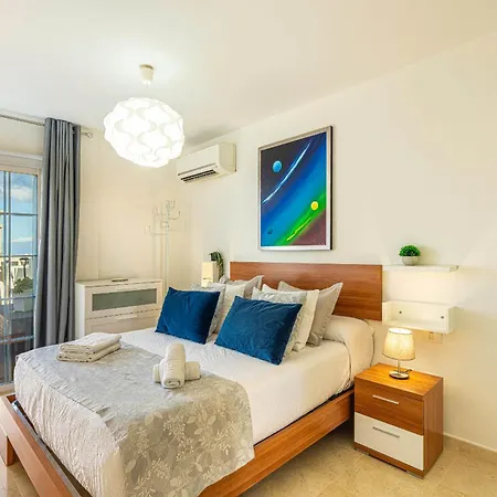 Cosy Rooftop Terrace