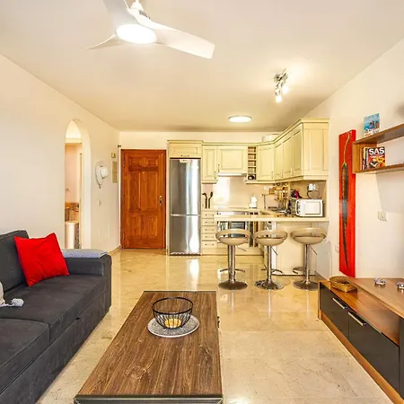 Cosy Rooftop Terrace *