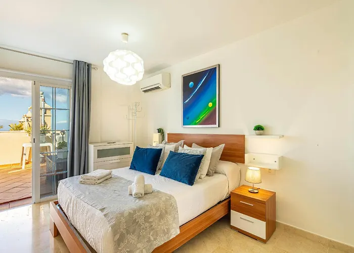 Cosy Rooftop Terrace